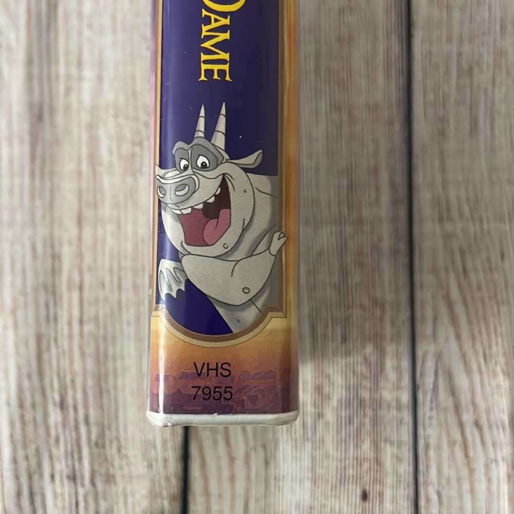 The HunchBack  of Notre Dame Walt Disney MasterPiece VHS 7955 Rare/Collectible - Picture 5 of 5